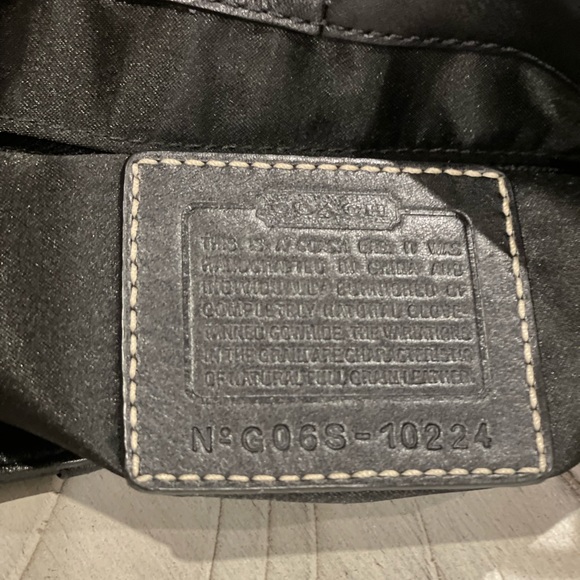 Rare Coach Hamptons Embossed  Leather Signature C Purse - Picture 5 of 7